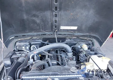 1999 Jeep Wrangler Sport z USA, uszkodzony, nr VIN 1J4FY19S0XP436887